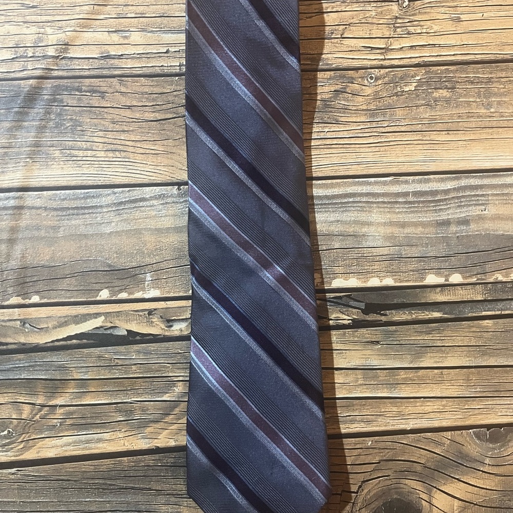 Perry Ellis Black and Gray Striped Tie‎
